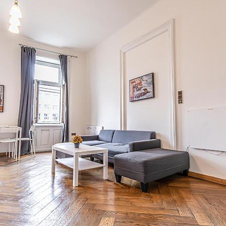 Gorgeous 1Br Apt Near Akh Hospital Viena Exterior foto
